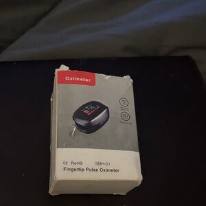 SMH-01 Fingertip Pulse Oximeter (Black/Gray)